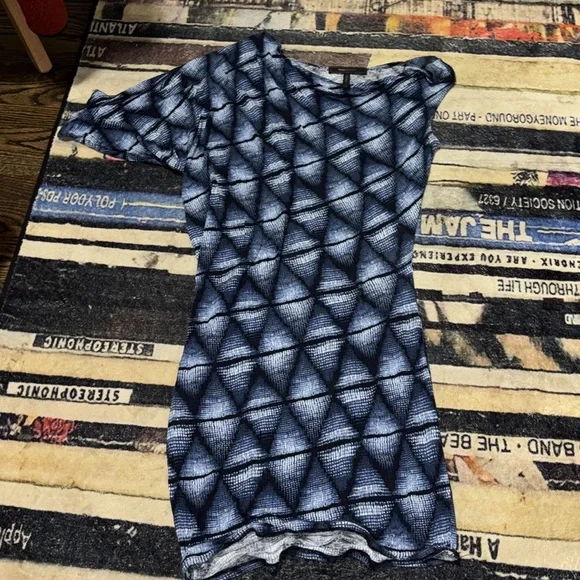 BCBGMaxAzria | Dresses | Bcbg Asymmetric Sleeve Kesi Dress Small One  Shoulder Tunic Mini Jersey Draped | Poshmark